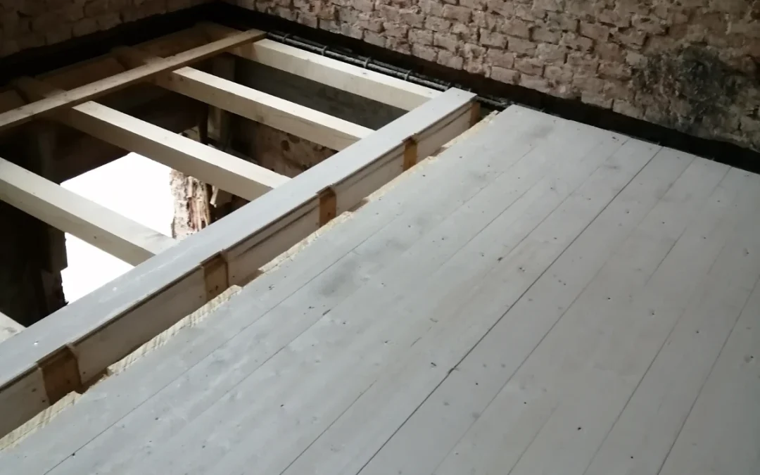 Demolizione e costruzione solaio in legno